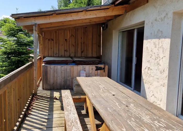 Les Temps Calmes 펜션 *