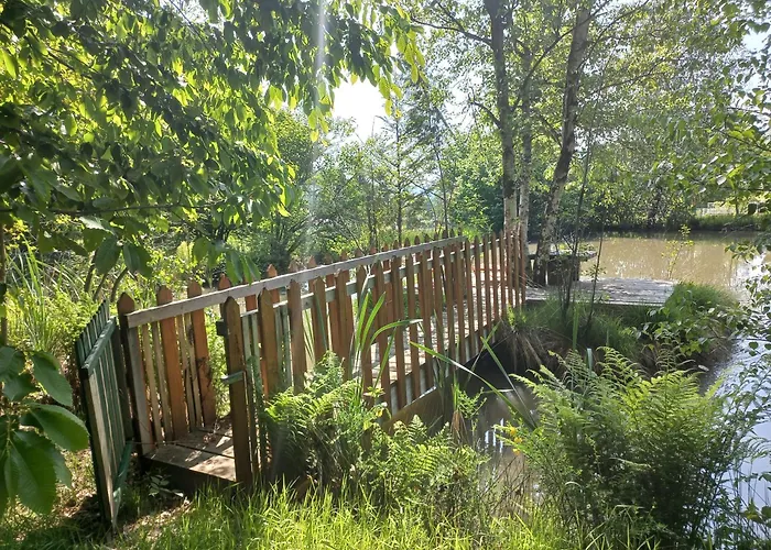 Les Temps Calmes 펜션 *